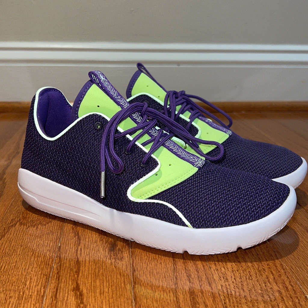 Nwot Jordan Eclipse